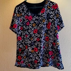 Cherokee Infinity scrub top